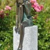 Bronzefigur Emanuelle Auf Granitstele (Art.Nr. 88575) -Gartenpflanzen bronzefigur emanuelle 1280x1280